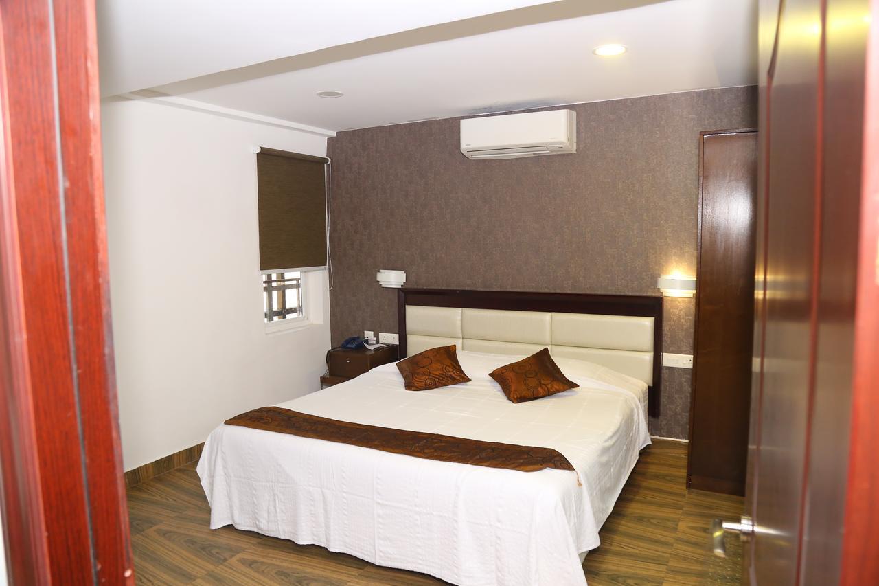 Kga Elite Continental Hotel Tiruvalla Exteriér fotografie