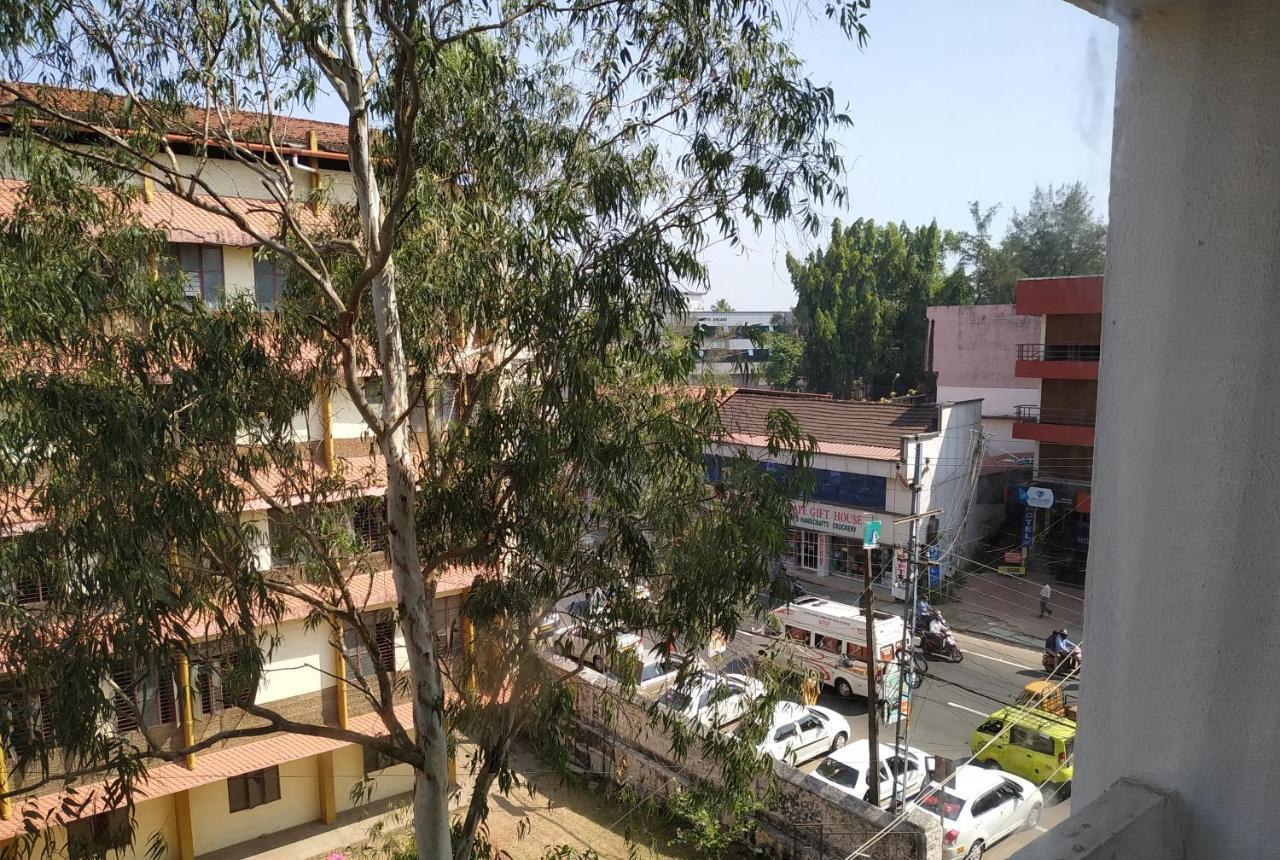 Kga Elite Continental Hotel Tiruvalla Exteriér fotografie